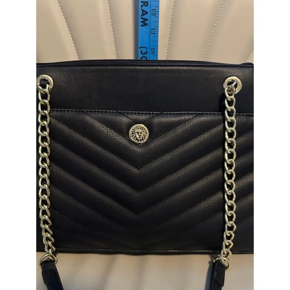 Anne Klein Black Chevron Shoulder Bag Gold Chain Lion Emblem - Picture 3 of 14